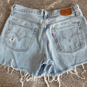 Women's Levi’s 501 Cutoff Shorts